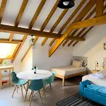 Διαμέρισμα Go4surf Lofts *