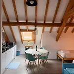 Go4surf Lofts *