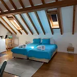 Go4surf Lofts Apartman